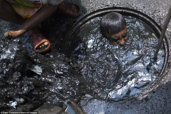 Meet the Man With the Worst Job in the World (Photos)